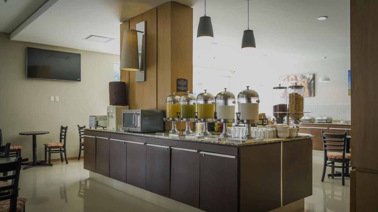 Staybridge Suites Guadalajara Expo By Ihg Сапопан Экстерьер фото